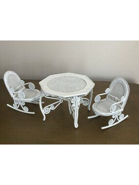 Dollhouse Miniature Metal Outdoor Table and 2 Chairs Set White Victorian